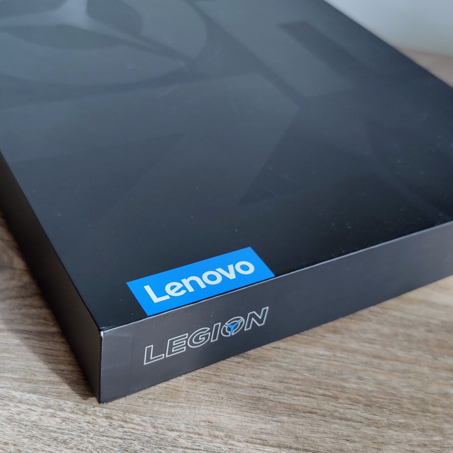 Огляд Lenovo Legion Slim 7 (фото itsider.com.ua)