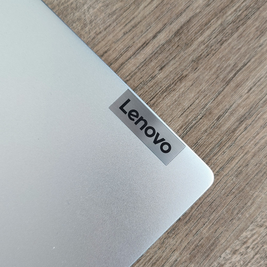 Огляд Lenovo IdeaPad 5 15IAL7 (фото itsider.com.ua)