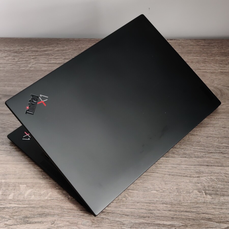 Огляд Lenovo ThinkPad X1 Carbon (фото itsider.com.ua)